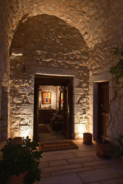 Mavromichalai Hotel Limeni Exterior photo